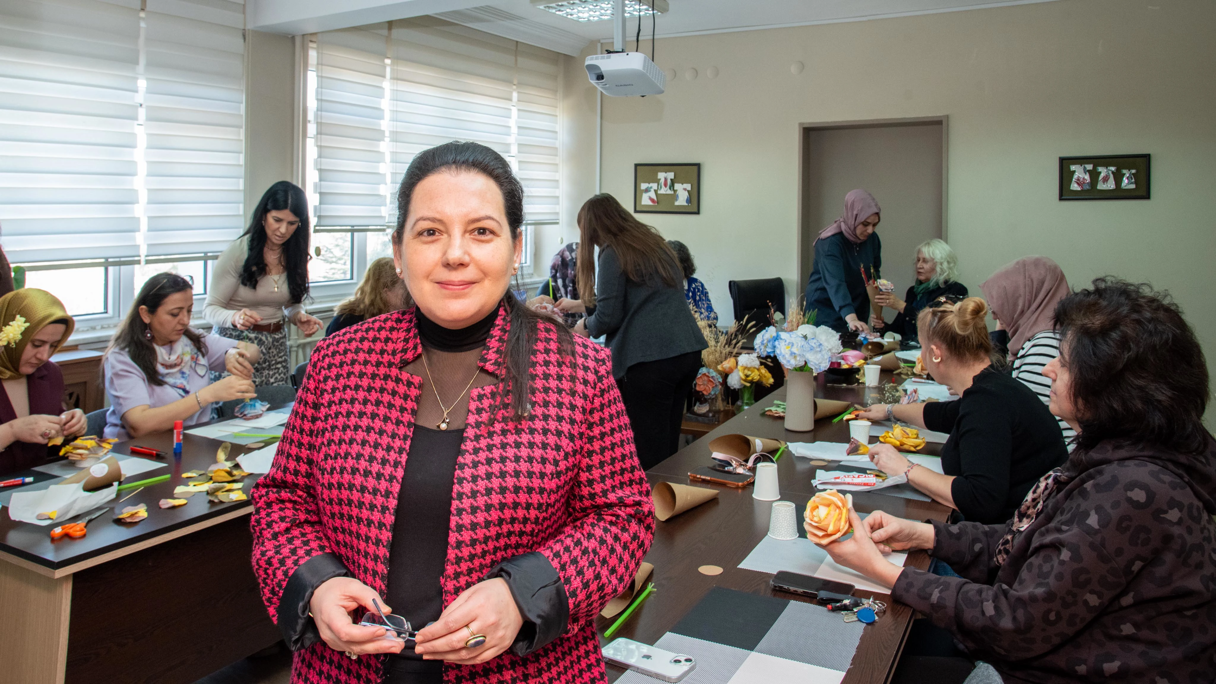 Dünya Kadınlar Günü’ne özel Çiçek Buketi Atölyesi